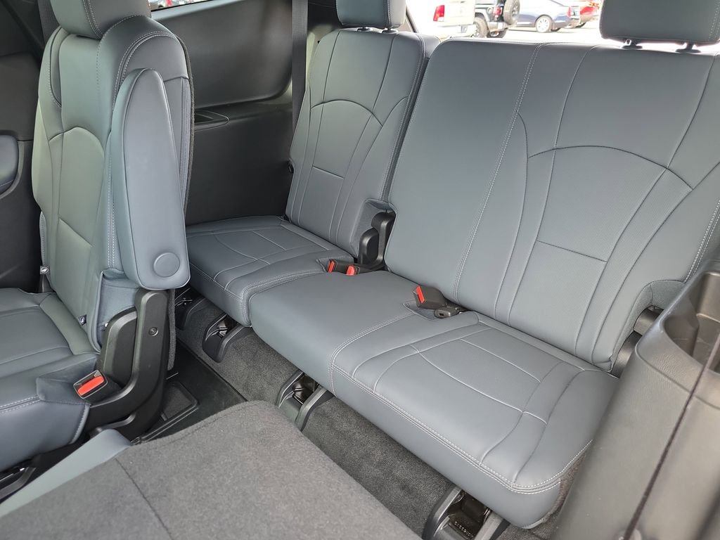 Used 2023 Black Buick Essence image 33