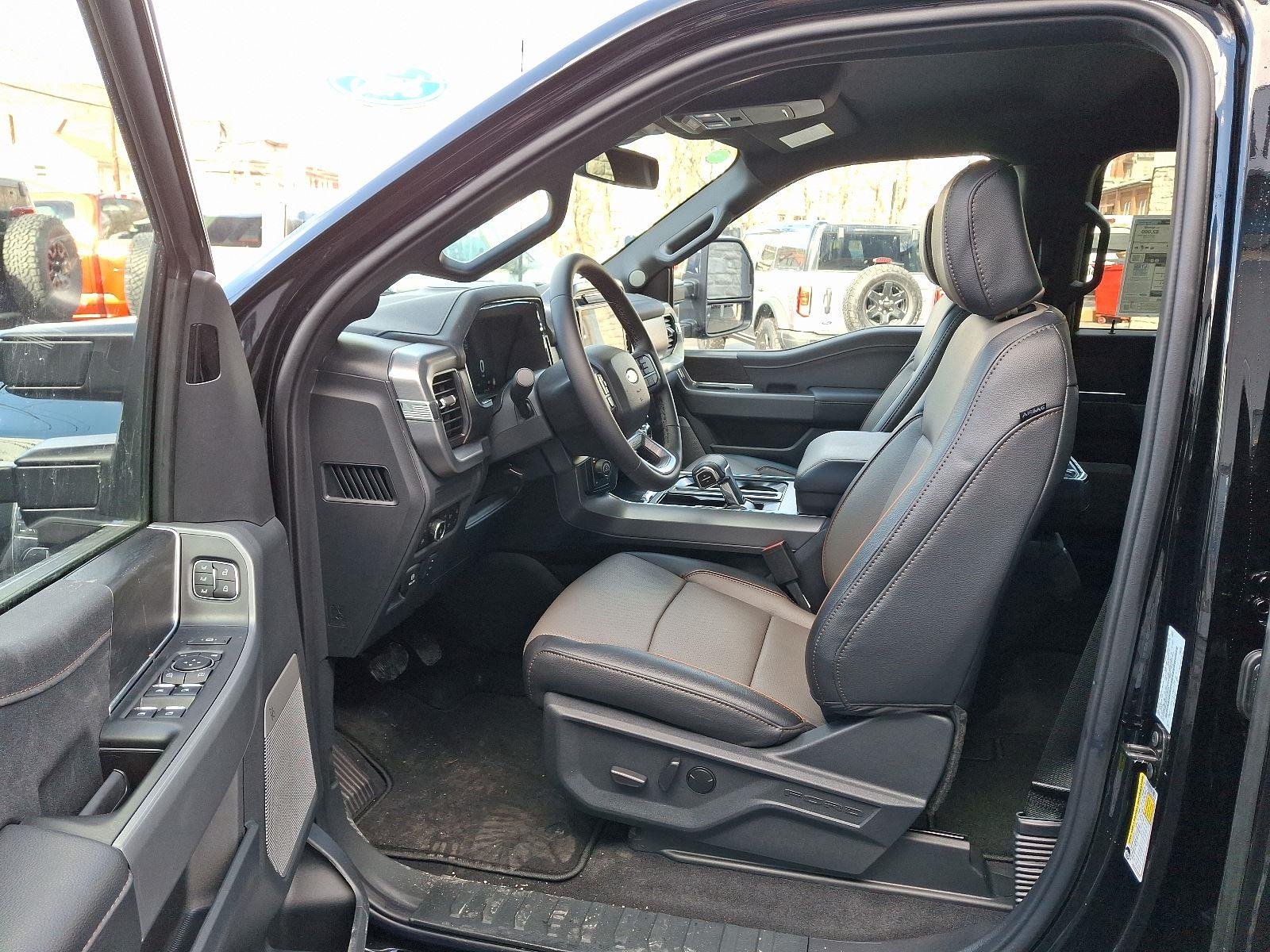 2025 Ford F-150 Lariat - Photo 10