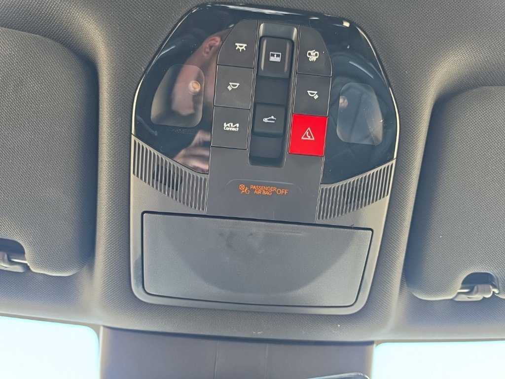 Used 2027 Black Kia SX image 26