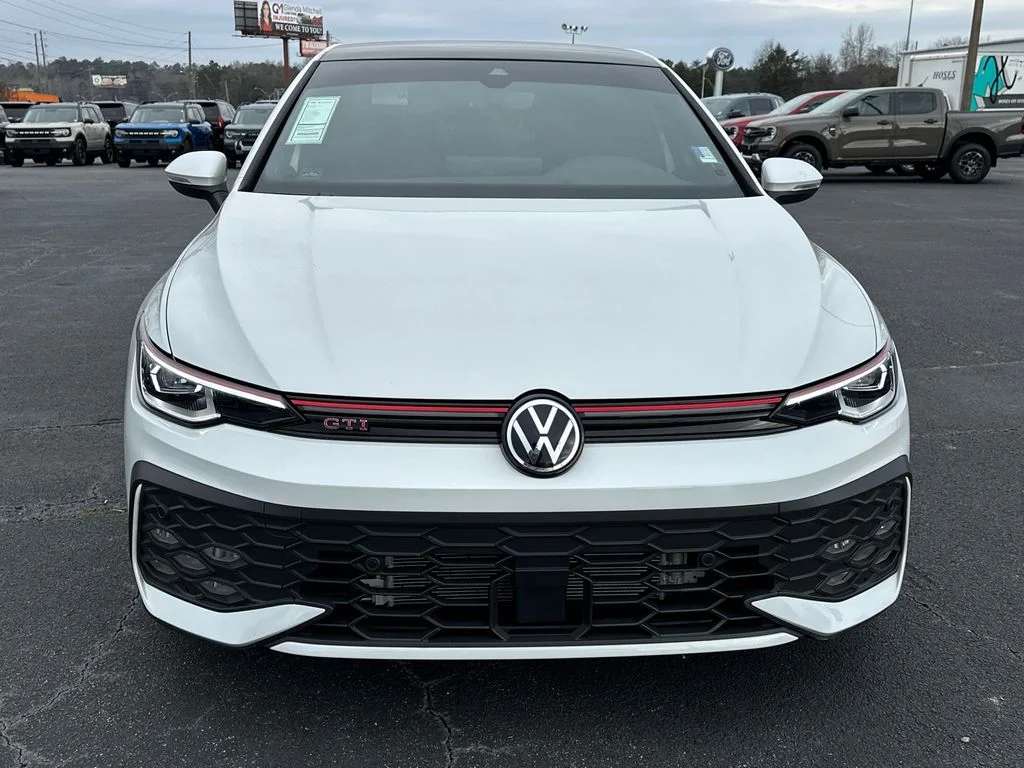 Used 2025 White Volkswagen 2.0T SE image 2