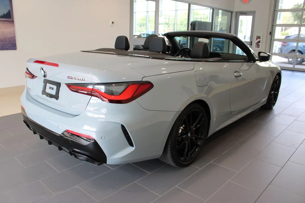 Used 2024 Gray BMW M440i image 25