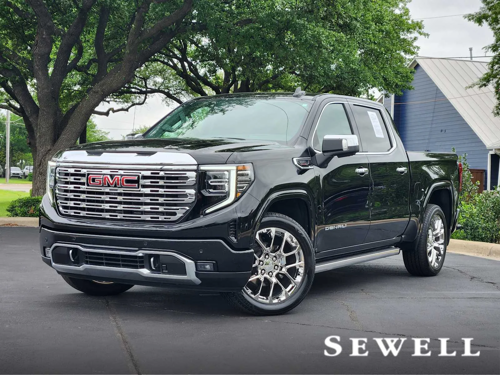 2025 GMC Sierra 2WD Crew Cab Short Box Denali's photo