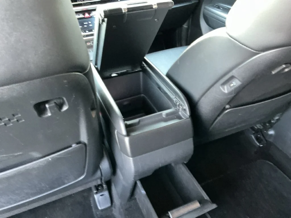 Used 2024 White Hyundai SEL image 34