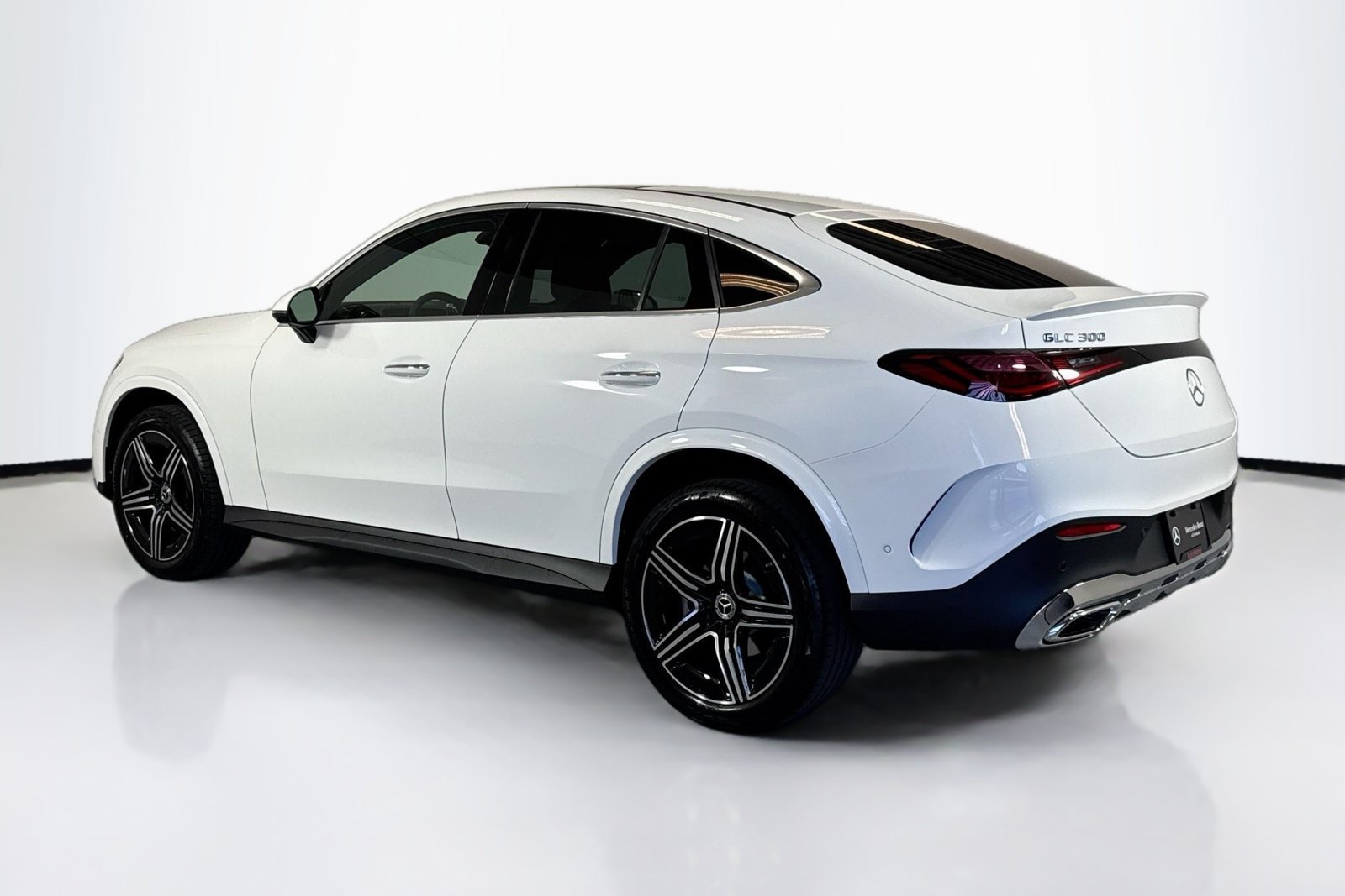 New 2026 Polar White Mercedes-Benz GLC 300 image 7
