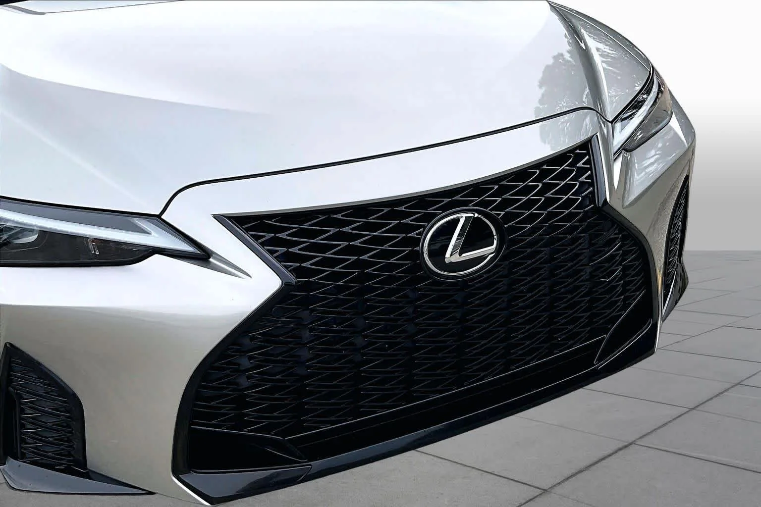 Used 2021 Atomic Silver Lexus F SPORT image 30