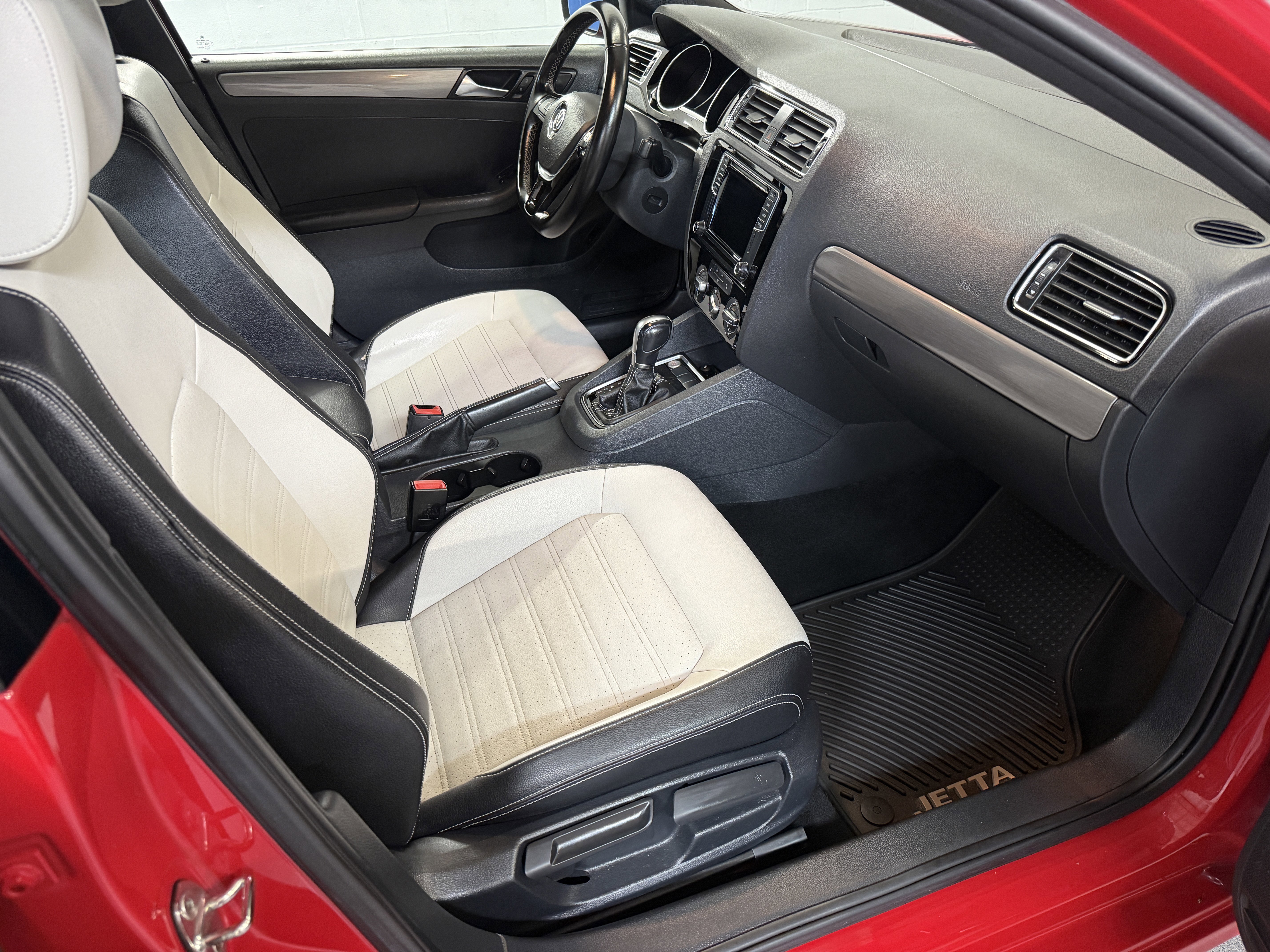 2016 Volkswagen Jetta Sport - Photo 24