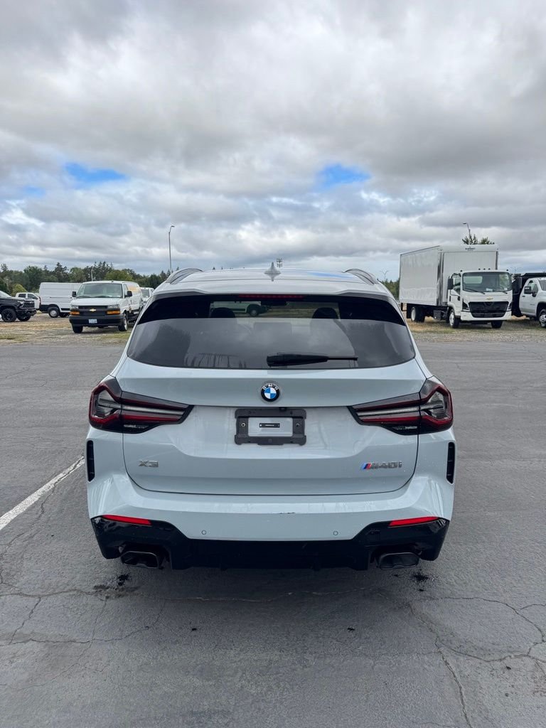 Used 2024 Brooklyn Gray Metallic BMW M40i image 16
