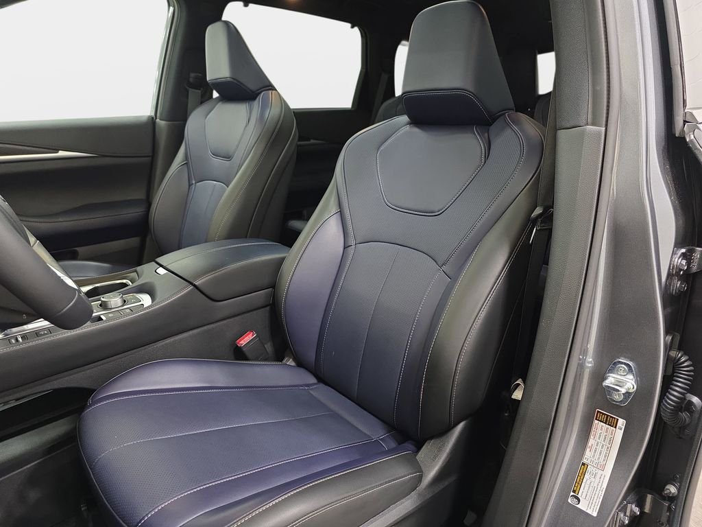 Certified Used 2026 Graphite Shadow/Blk Obsid INFINITI SPORT image 12
