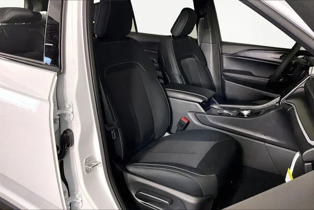 New 2026 White Jeep Laredo X image 12