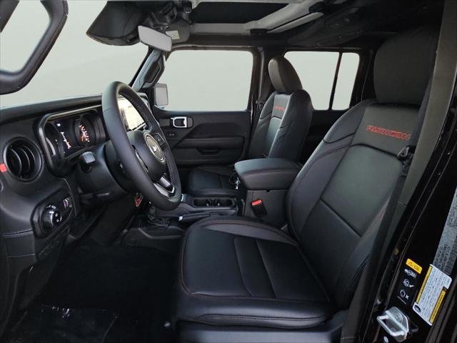 New 2026 Black Clear-Coat Exterior Paint Jeep Rubicon image 15