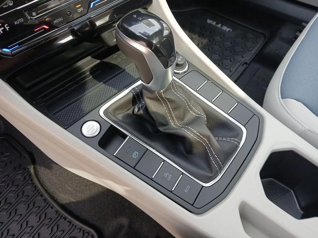 New 2026 White Volkswagen 1.5T SE image 23