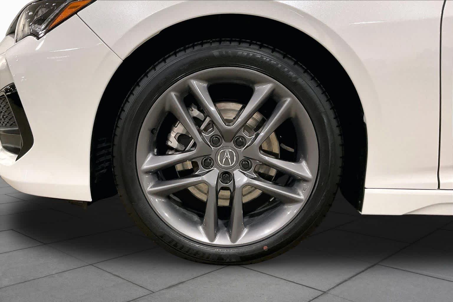 Certified Used 2025 Platinum White Pearl Acura SH-AWD A-SPEC image 11