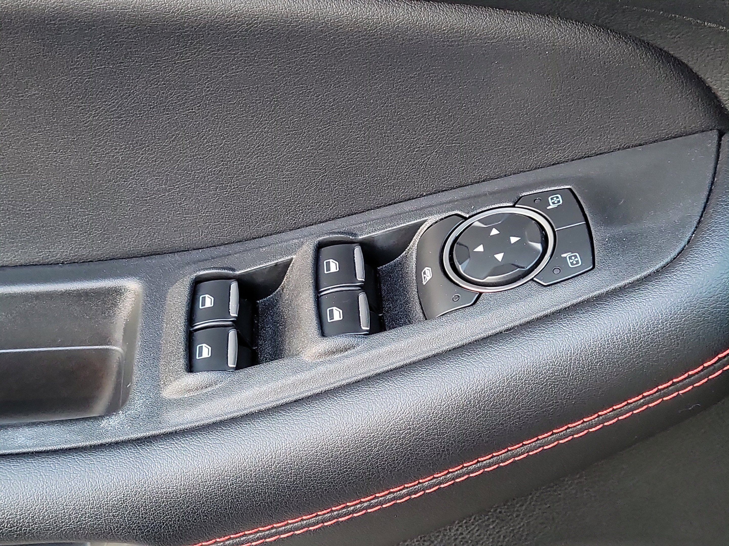 Used 2022 Black Metallic Ford ST Line image 27