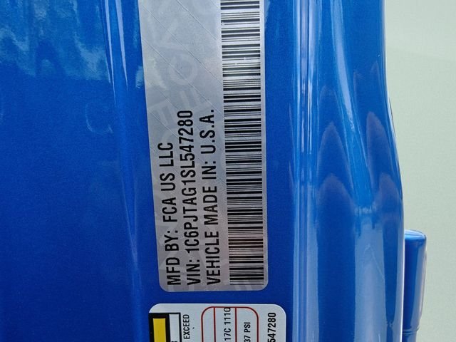 New 2025 Hydro Blue Pearl-Coat Exterior Paint Jeep High Tide image 34