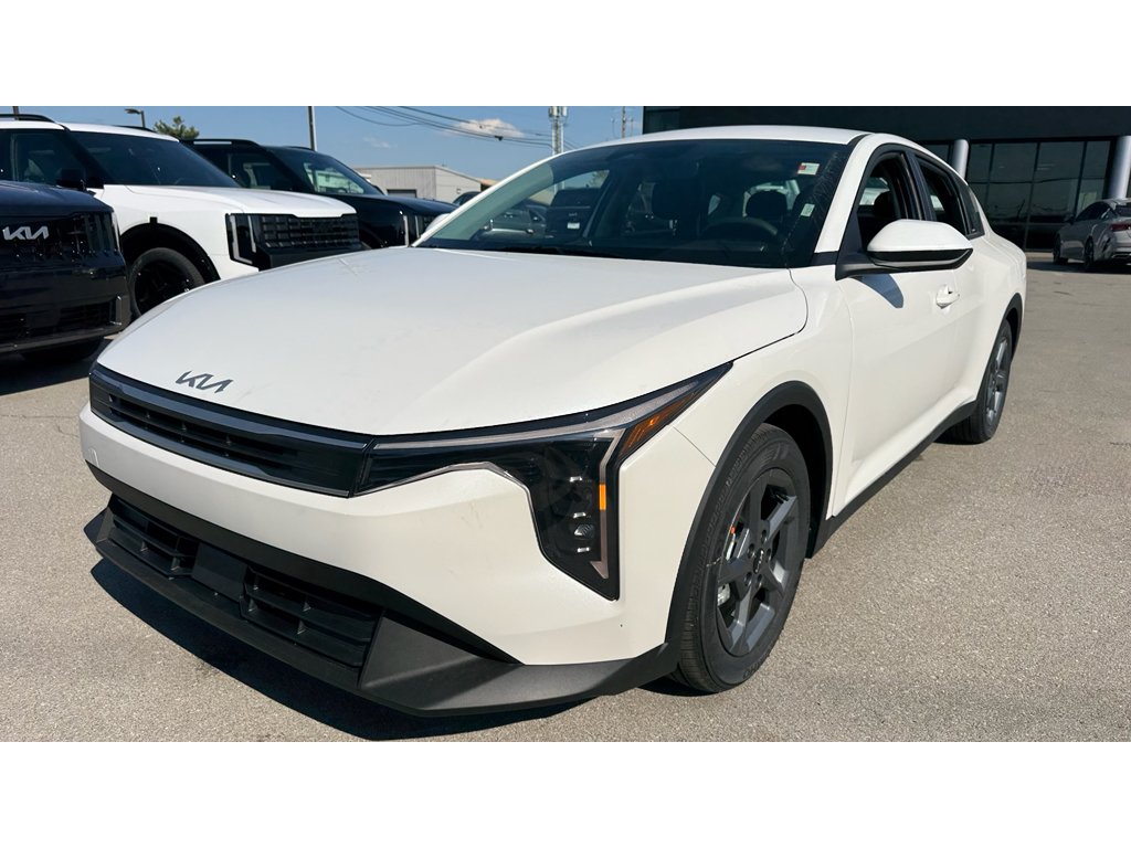 New 2026 Snow White Pearl Kia LXS image 26