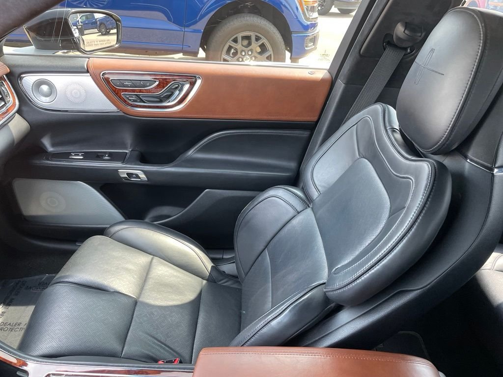 Used 2017 Black Lincoln Black Label image 23