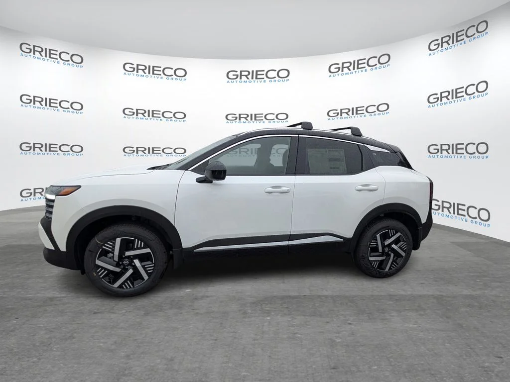 New 2026 Aspen White TriCoat / Super Black Two-tone Nissan SV image 4