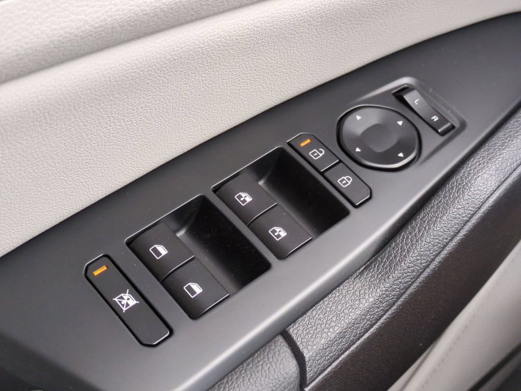 2026 Kia Sportage EX - Photo 29