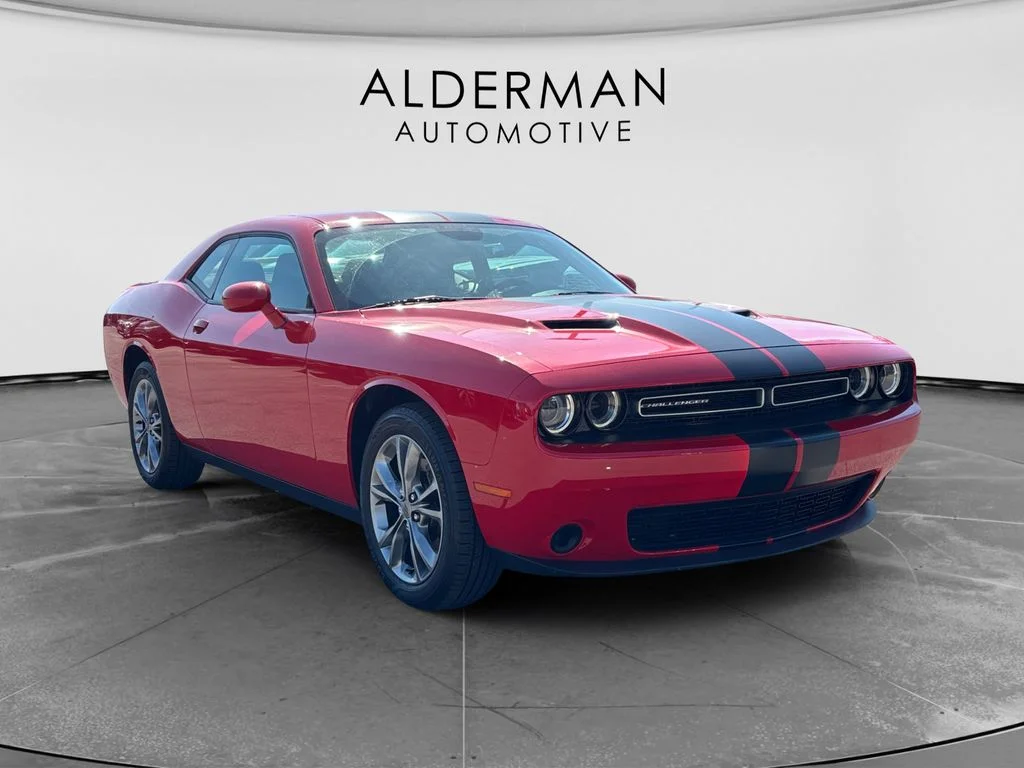 Used 2020 Red Dodge SXT image 7