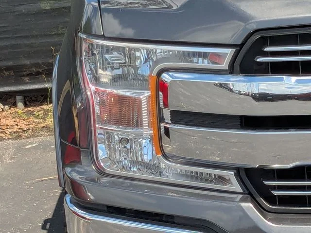 Used 2019 Magnetic Metallic Ford Lariat image 5