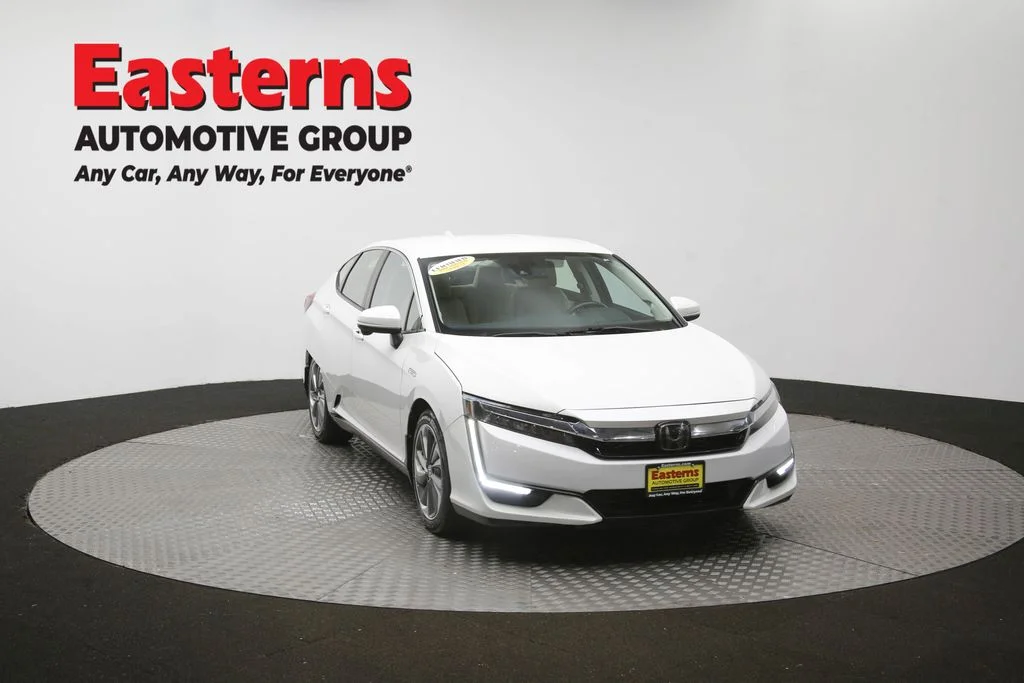Used 2018 White Honda Touring image 49