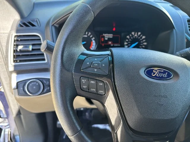 Used 2017 Blue Ford Base image 18