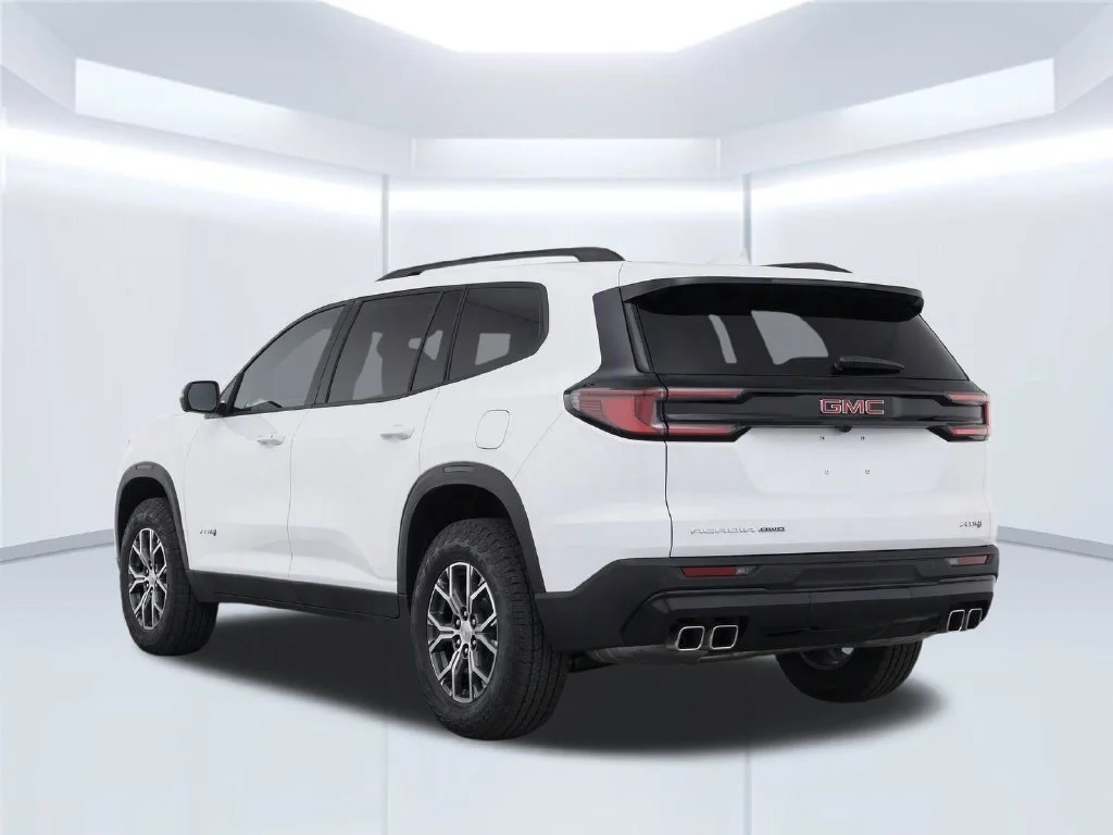 Used 2024 White GMC AT4 image 5