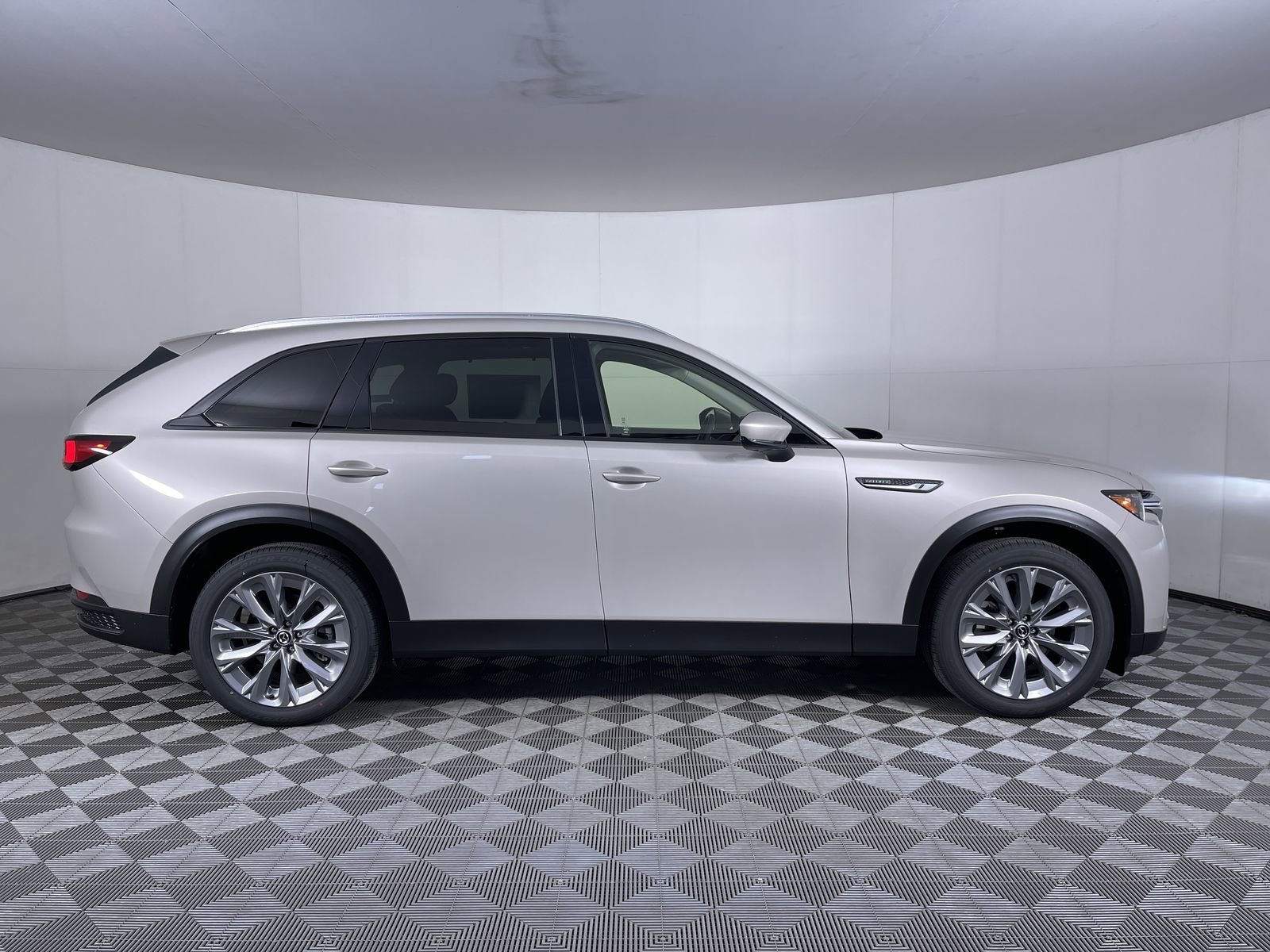 New 2026 Platinum Quartz Metallic Mazda Preferred image 10