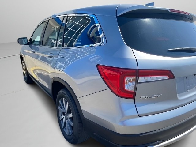 Certified Used 2019 Lunar Silver Metallic Honda EX image 15