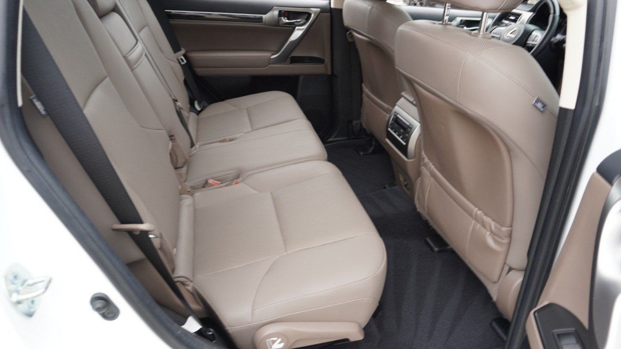 Certified Used 2023 EMINENT WHITE PEARL Lexus GX 460 Premium image 33