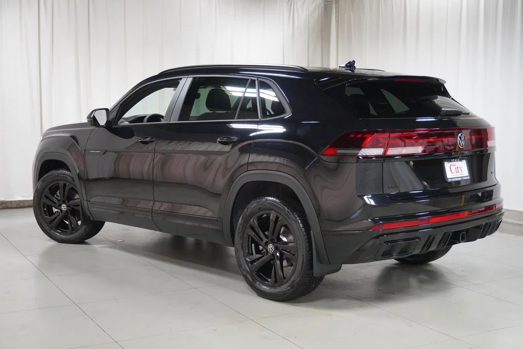 New 2026 Deep Black Volkswagen 2.0T SEL R-Line Black image 8