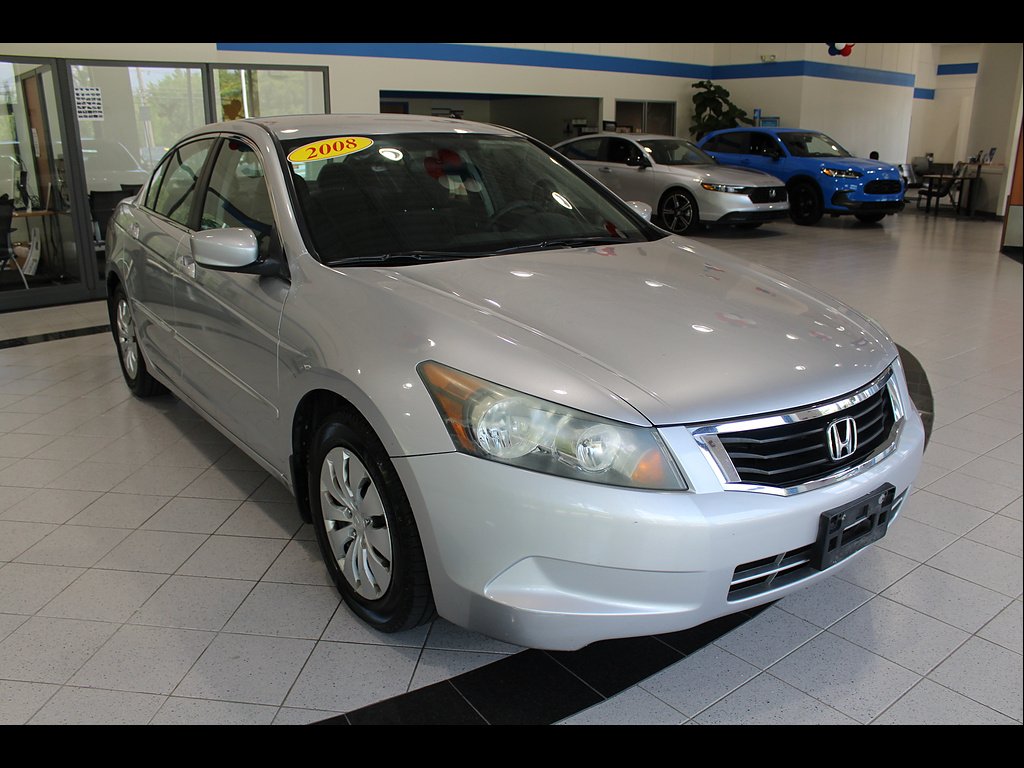 Used 2008 Alabaster Silver Metallic Honda LX image 3