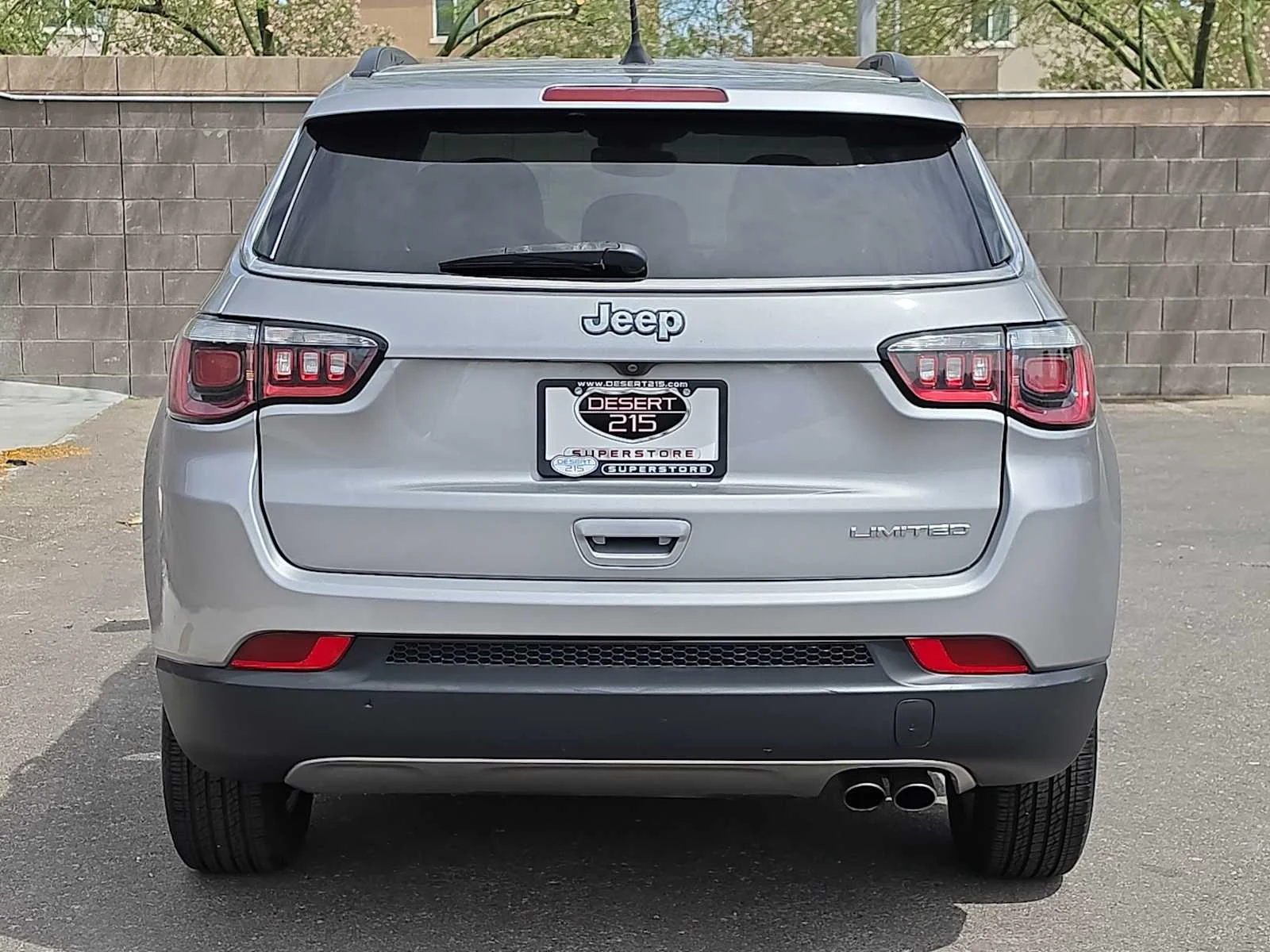 Used 2019 Billet Silver Metallic Clearcoat Jeep Limited image 7