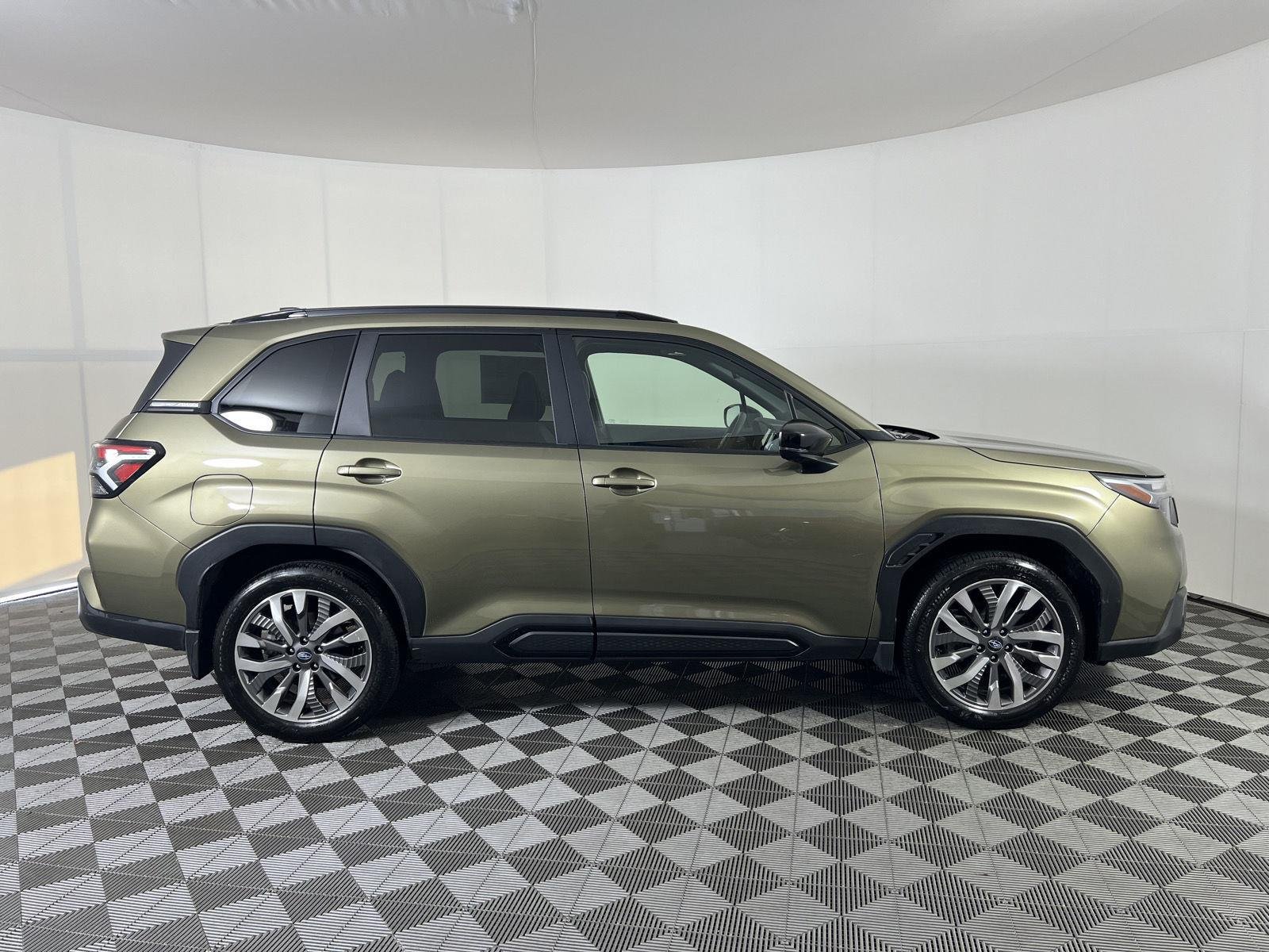 Used 2025 Autumn Green Metallic Subaru Touring image 2