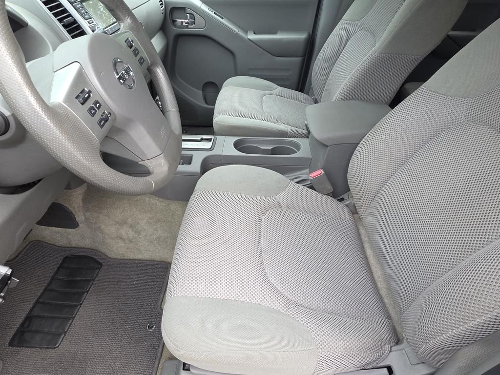 Used 2017 White Nissan SV image 8
