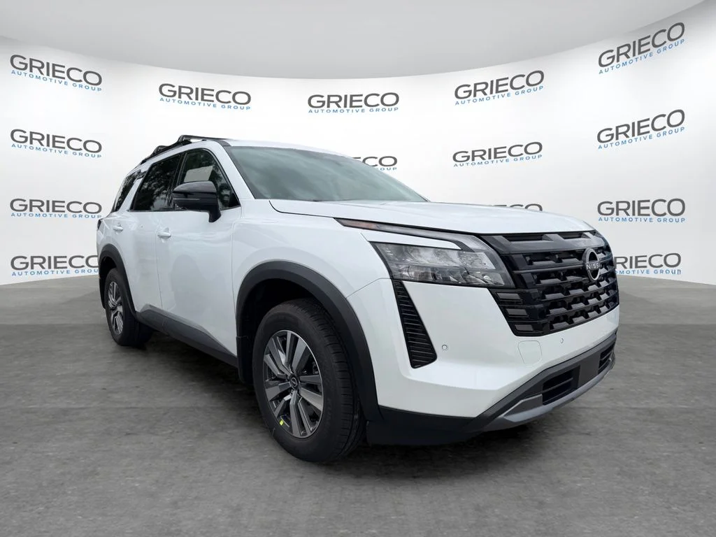 New 2026 Everest White Pearl TriCoat Nissan SL image 1