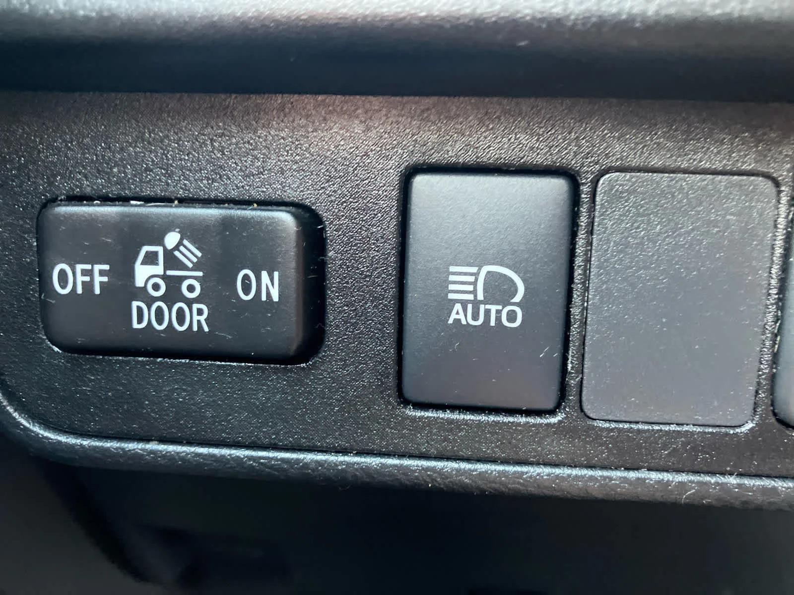 Used 2023 Magnetic Gray Metallic Toyota SR5 image 11