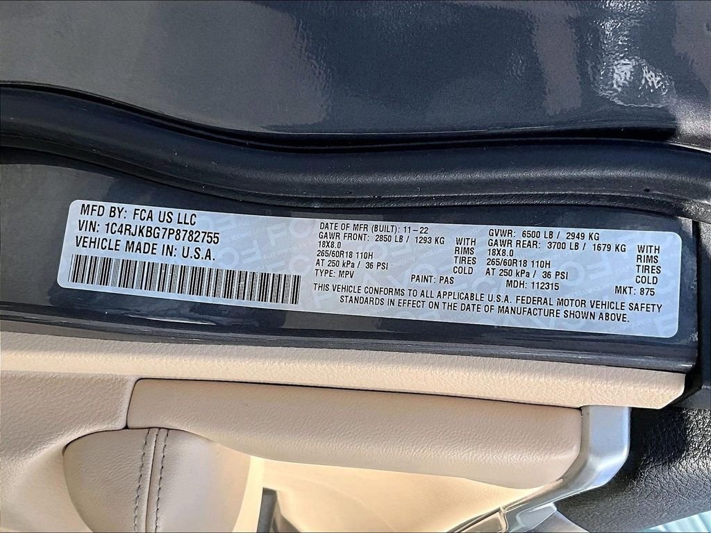 Used 2023 Metallic Jeep Limited image 36
