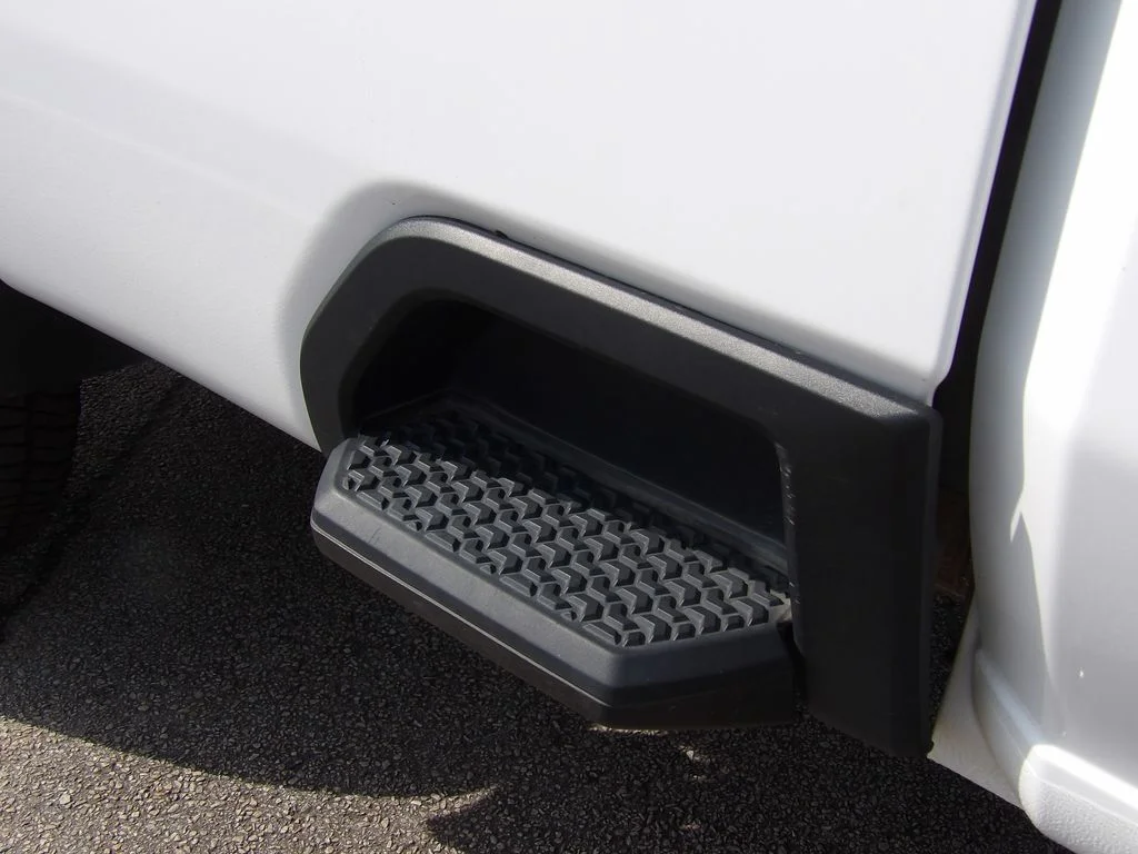 2024 GMC Sierra 3500HD Pro - Photo 14