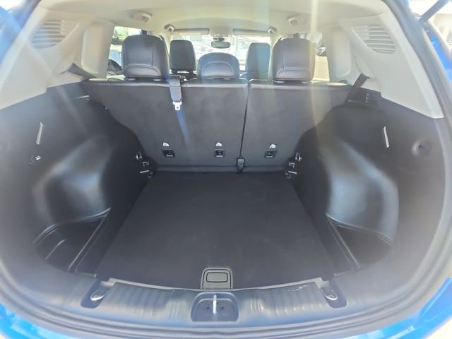Used 2022 Blue Jeep Latitude image 16