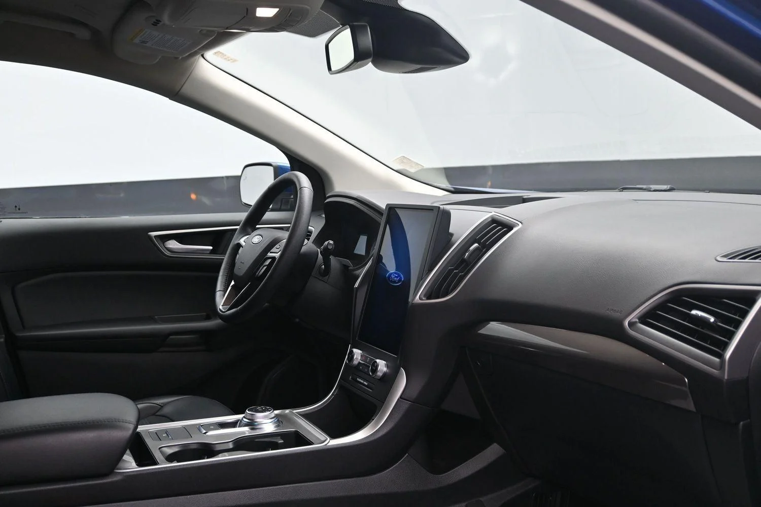 Used 2024 Atlas Blue Ford SEL image 10