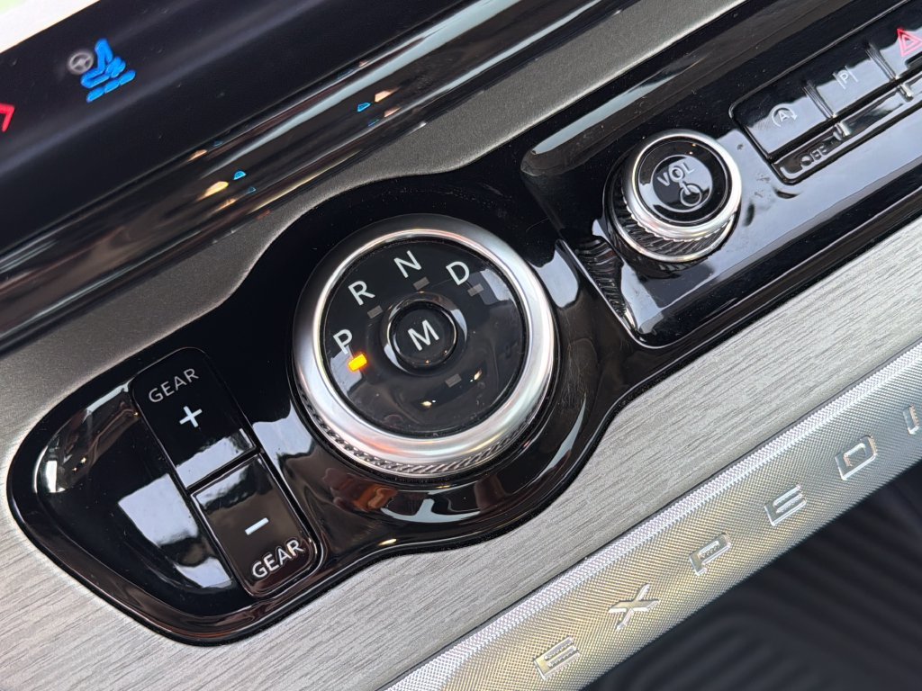 2025 Ford Expedition Platinum - Photo 26