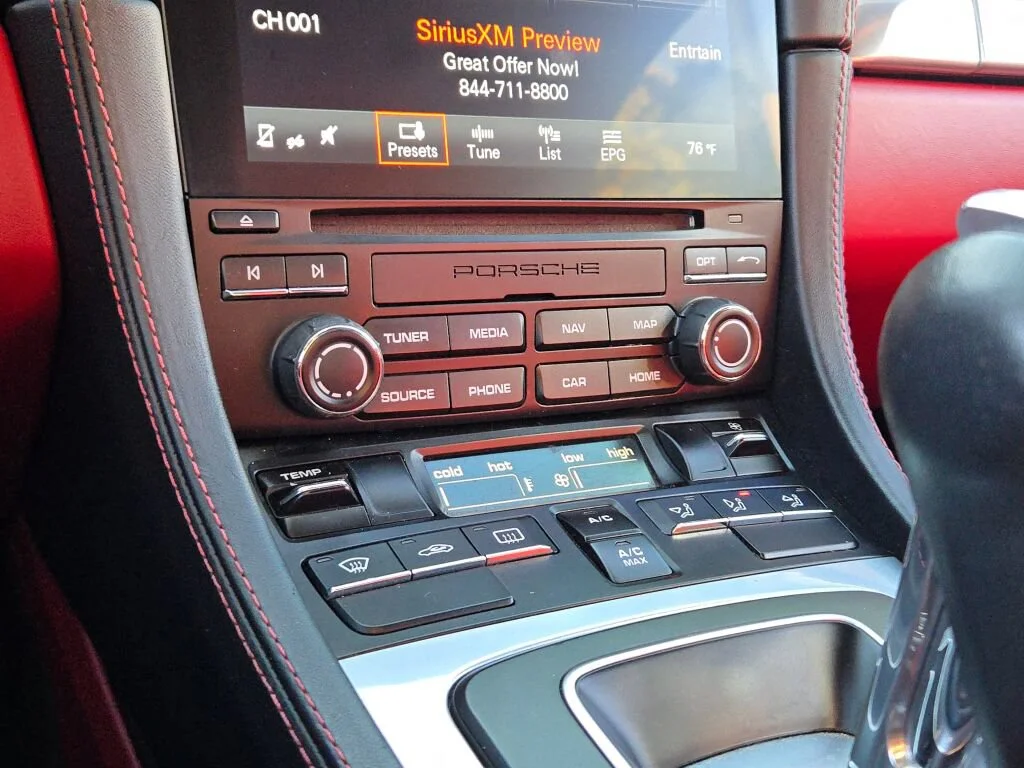 Used 2018 Black Porsche Base image 22
