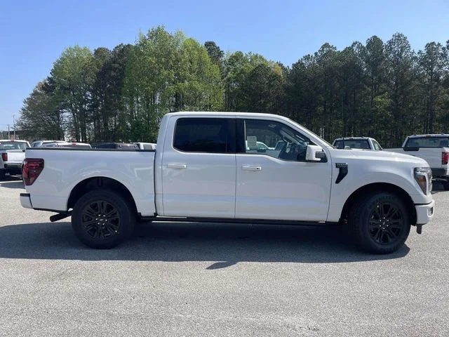New 2026 Star White Metallic Tri-Coat Ford Platinum® image 2