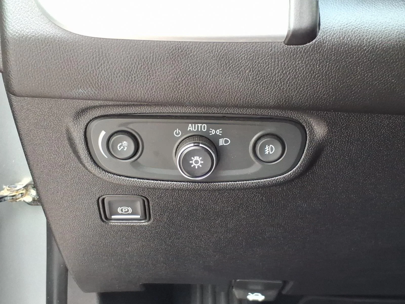 Used 2019 Quicksilver Metallic GMC SLT image 15