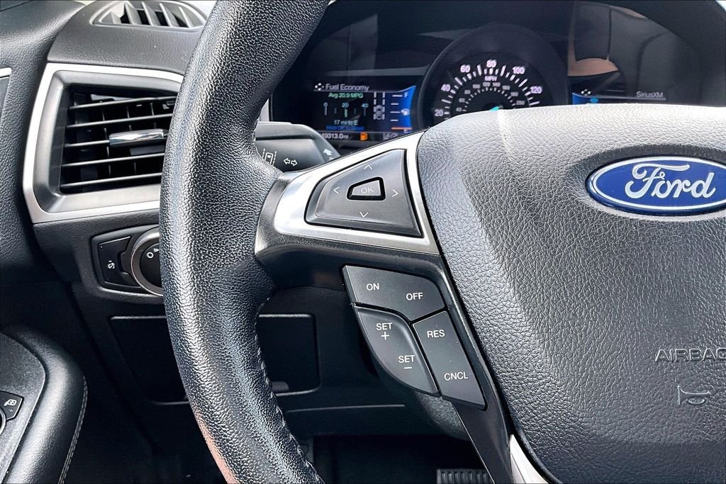 Used 2023 Gray Ford SEL image 19