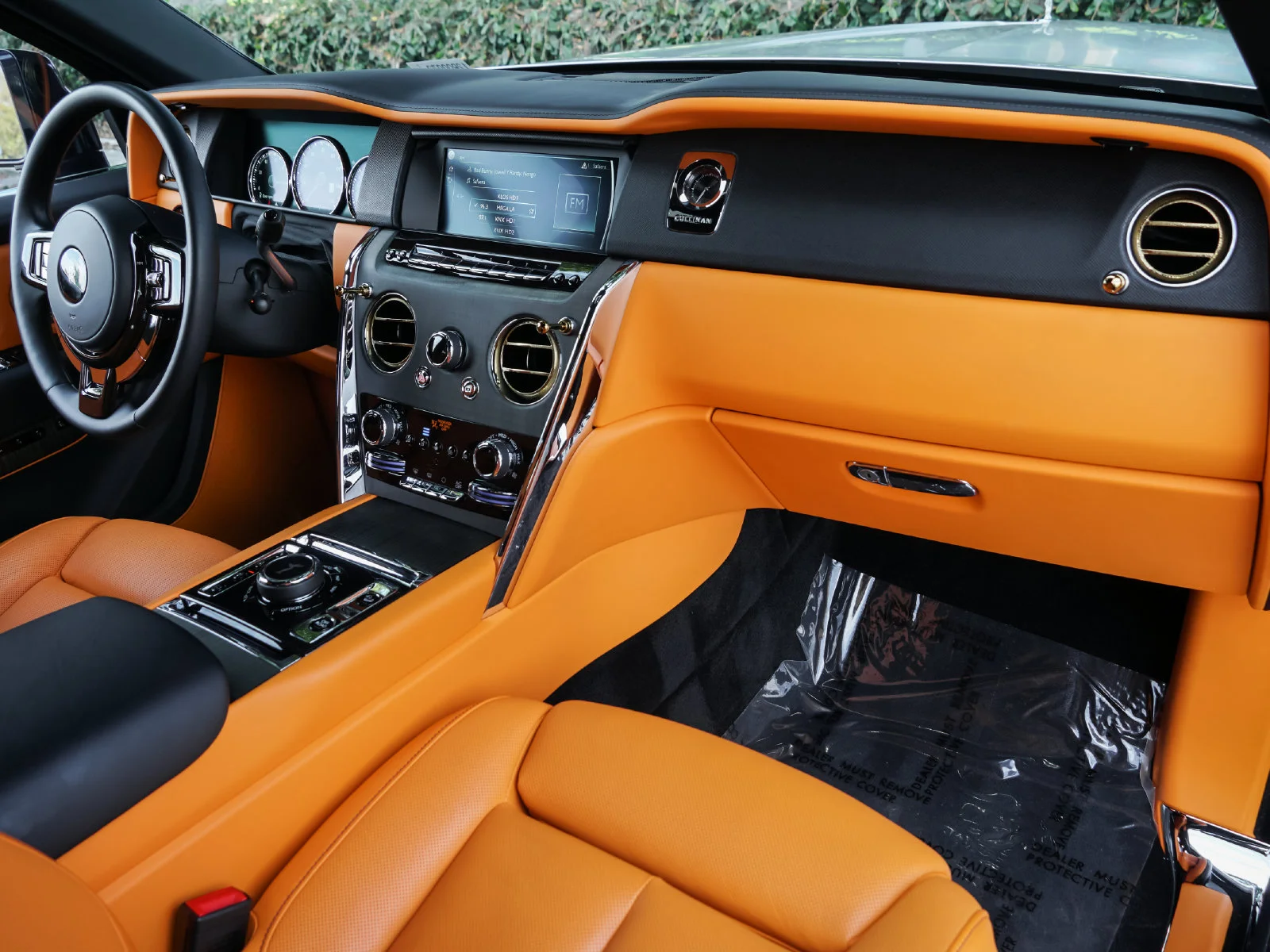 Certified Used 2022 Midnight Rolls-Royce  image 2