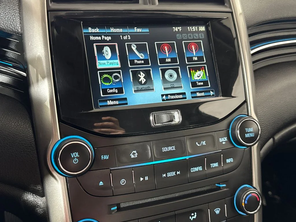 Used 2015 Black Granite Metallic Chevrolet LT image 19