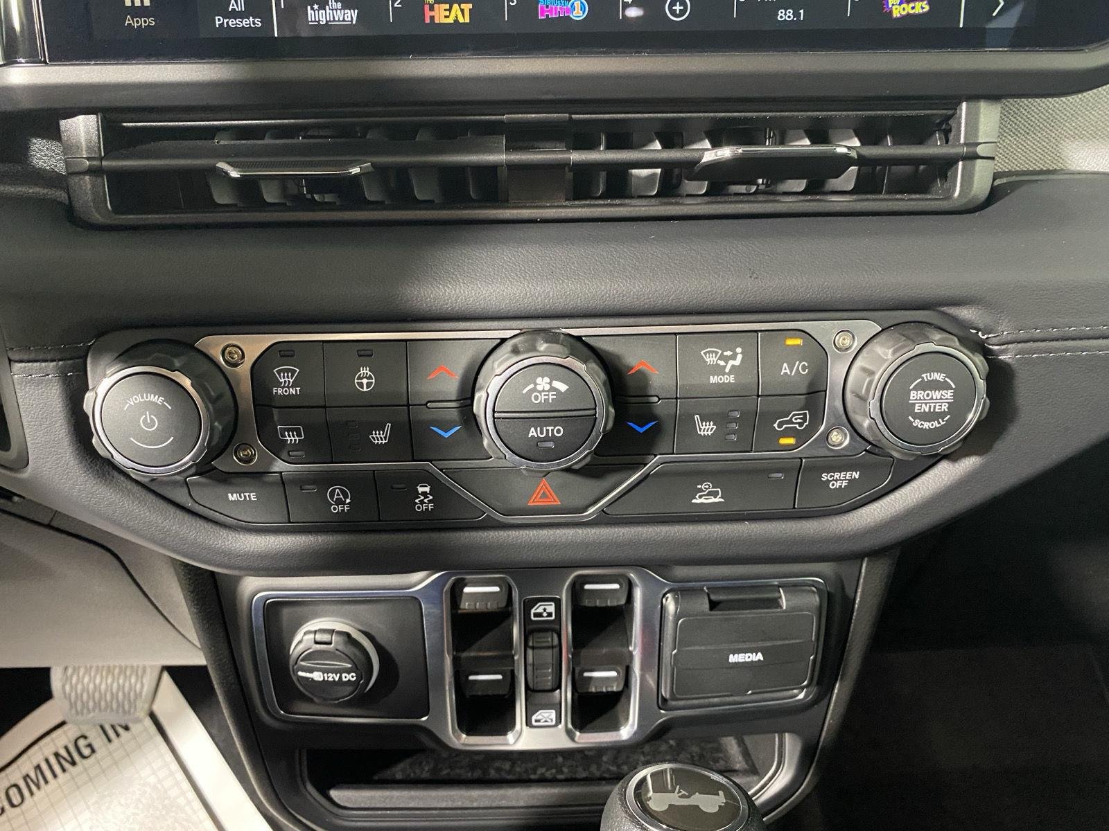 Used 2026 Black Jeep Sahara image 17