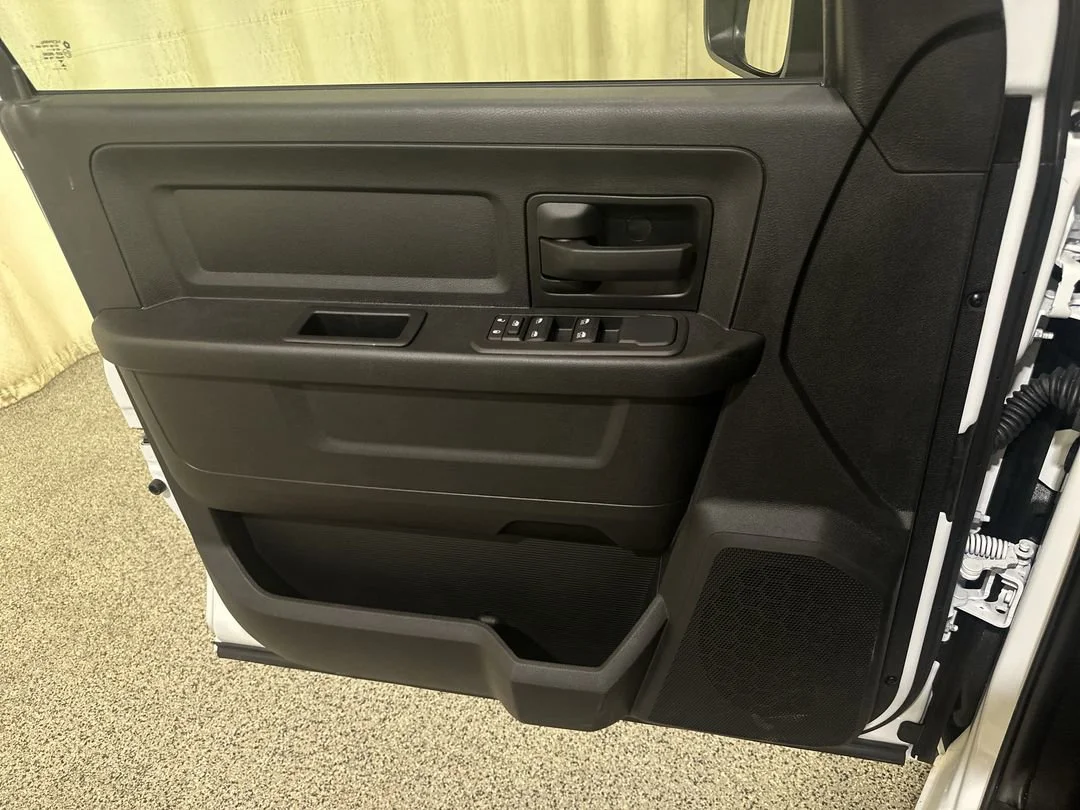 2026 RAM 3500 Tradesman - Photo 17